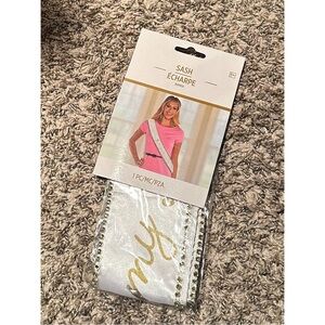 NWT 30th Birthday White and Gold Sash with Rhinestone Accents